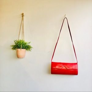 BRIO Vintage convertible crossbody clutch